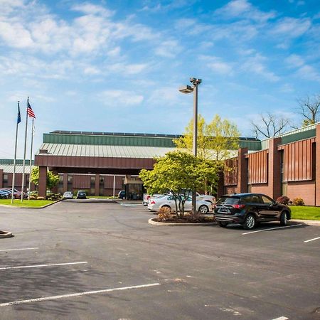 Quality Inn Castleton Bagian luar foto