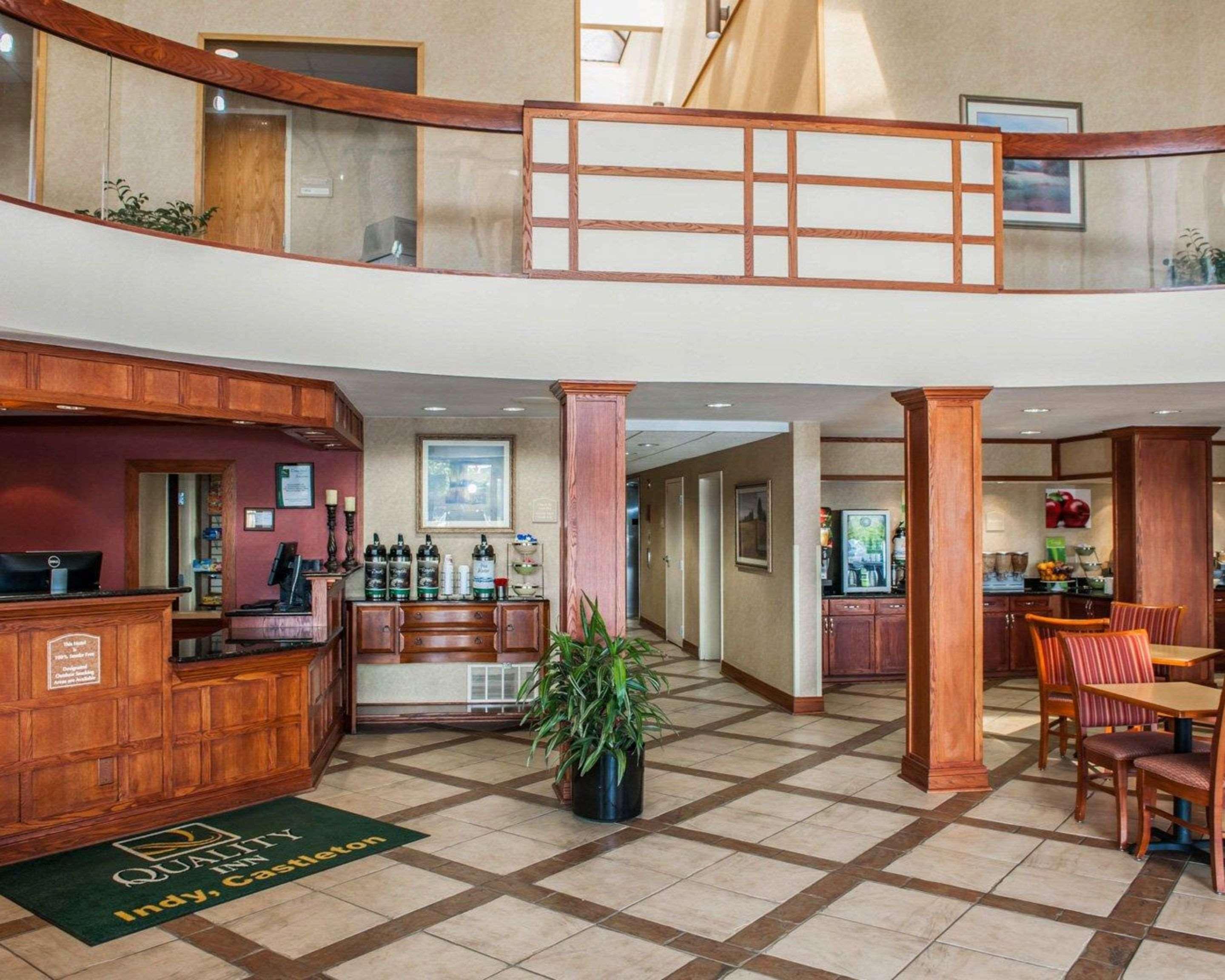 Quality Inn Castleton Bagian luar foto
