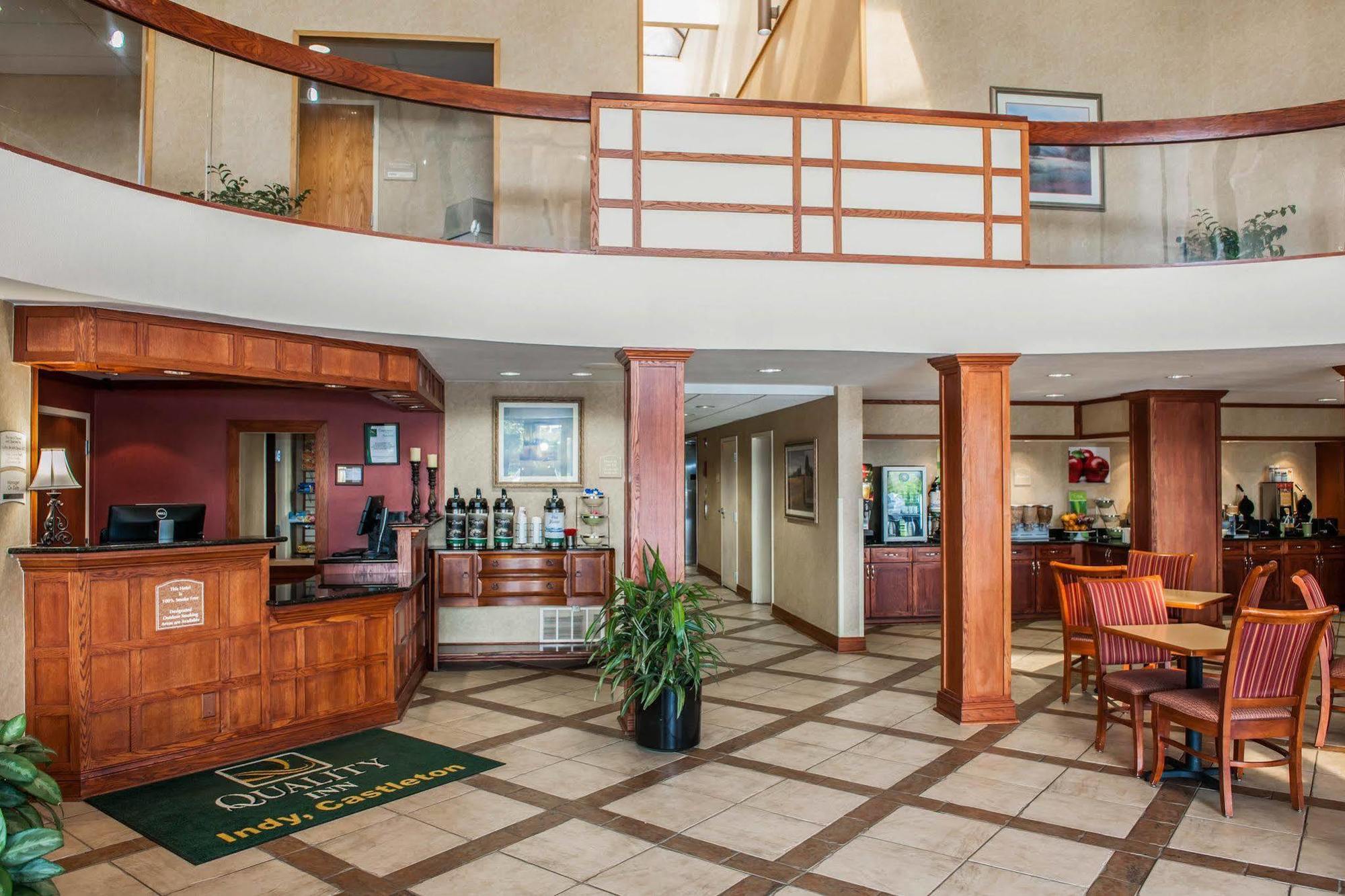 Quality Inn Castleton Bagian luar foto